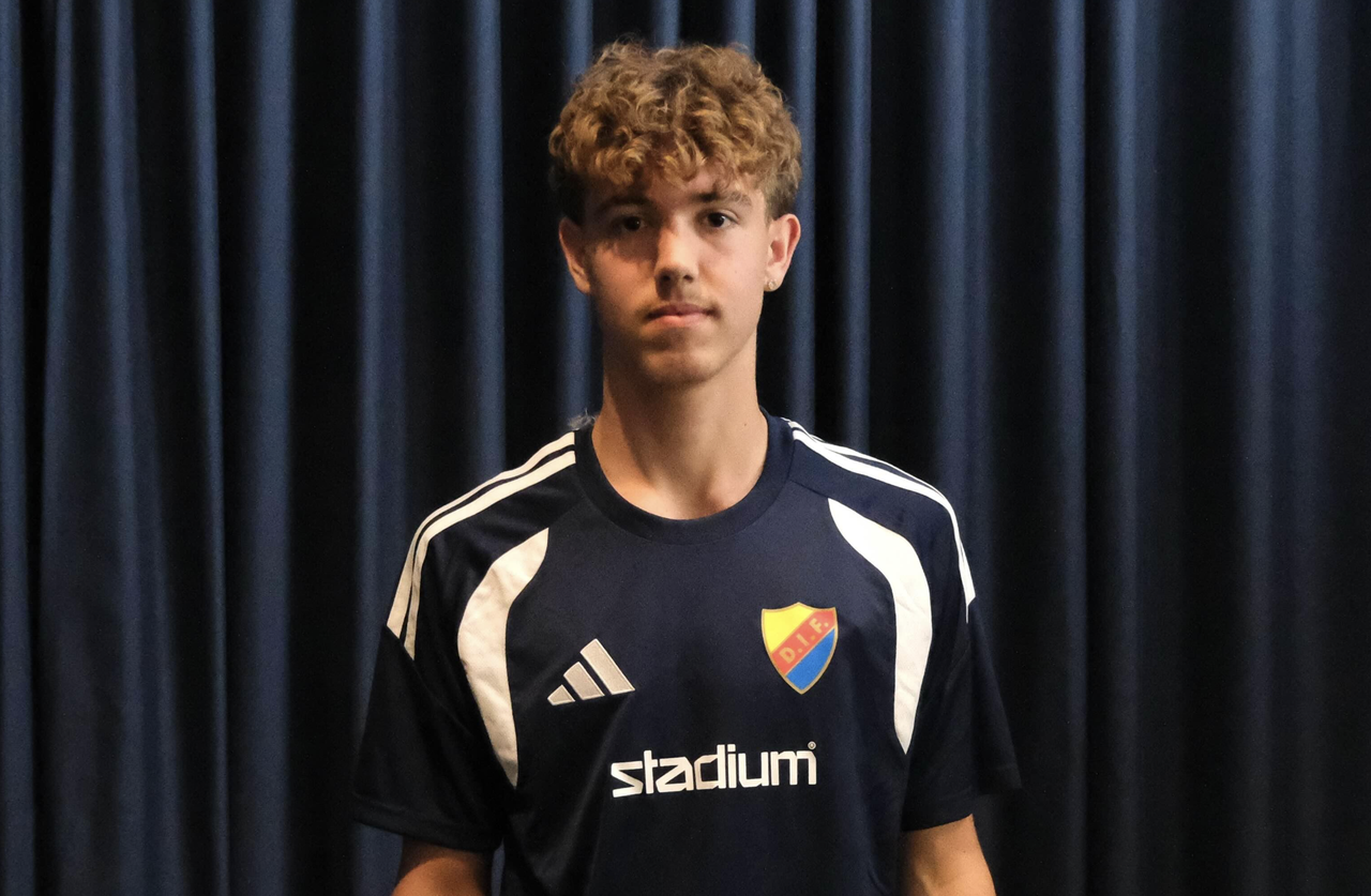 DIF skriver ungdomsavtal med Teo Taylor
